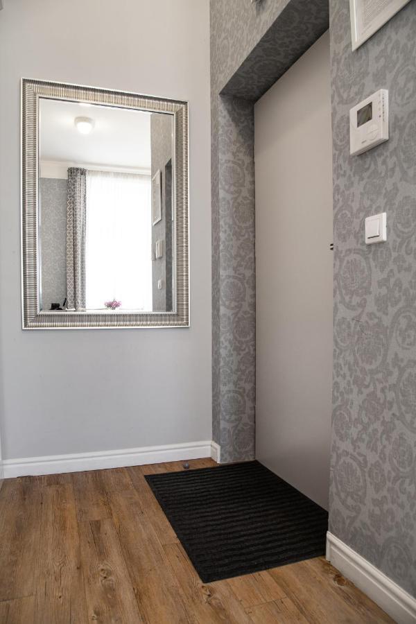 Househost Apartment :Zacisze Street 克拉科夫 外观 照片